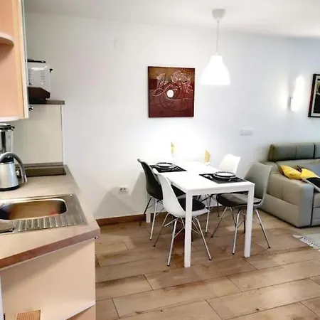 Apartment New Perfect For 2 *